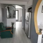 Maison Rosy